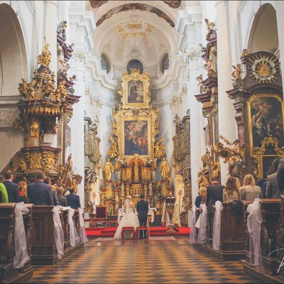 St. Thomas weddings Prague interior view
