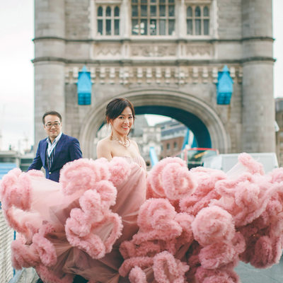 London Tower Happy bride2be Pink Wedding Dress