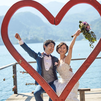 Lake Bled weddings I bridge & groom 'Heart of Bled'