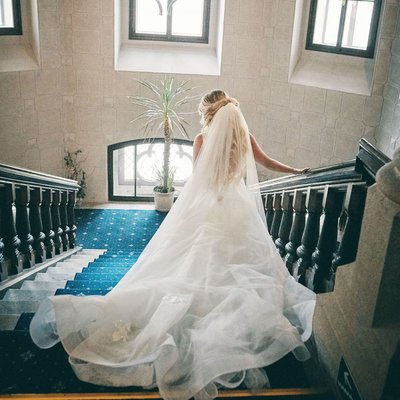 Hluboka nad Vltavou Castle wedding bride departs
