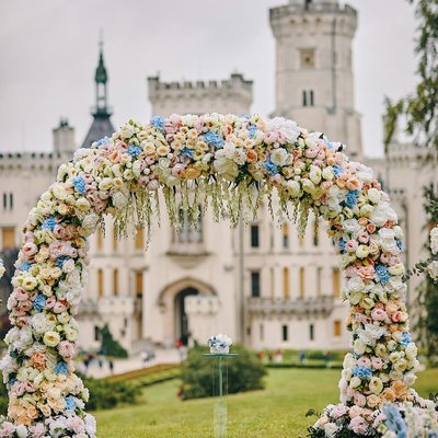 Castle Hluboka luxury outdoor wedding day photo