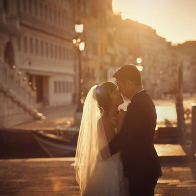 Venice bride & groom photographed at sunrise