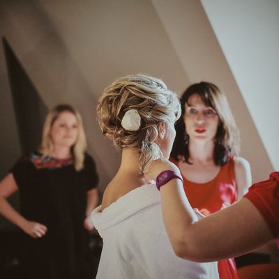 bridal preparation - wedding photos