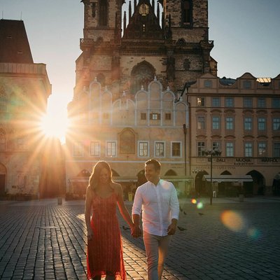 Walking with your bestie in Prague at sunrise