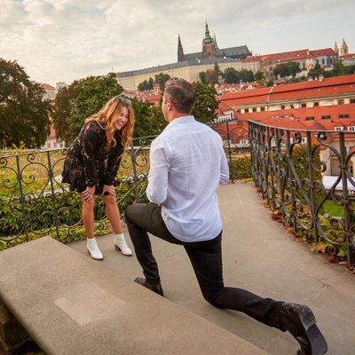 Vrtba Garden surprise marriage proposal Prague
