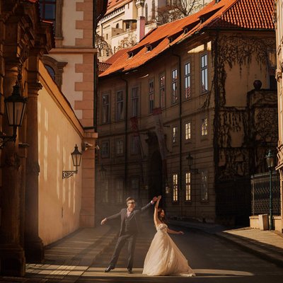 inspired by La La Land - best pre-wedding photos Prague