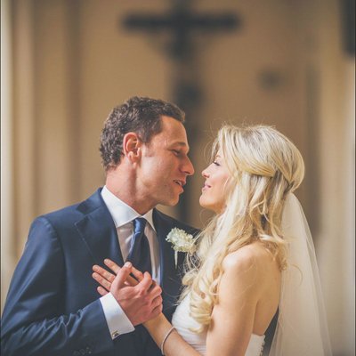 Groom sings to his wife at St. Thomas Church 