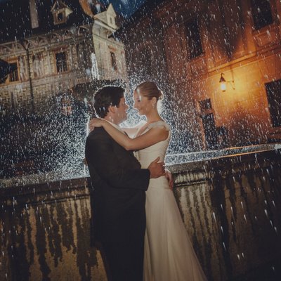 Cesky Krumlov destination wedding bride & groom in rain