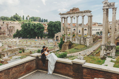 couple enjoying quiet scenery of the ancient Roman Forum