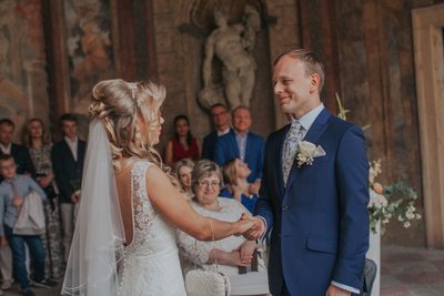 bride saying her wedding vows 