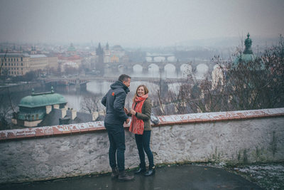 N&J marriage proposal overlooking Prague