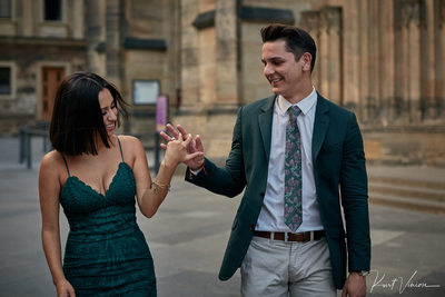 Prague marriage proposal: the happy couple