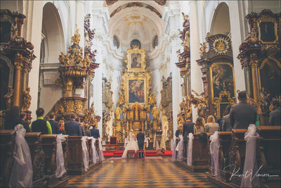 St. Thomas weddings Prague interior view