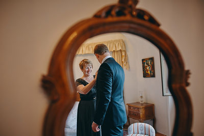 Hluboka nad Vltavou Castle wedding mother & groom