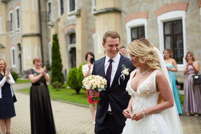 The Groom approaches