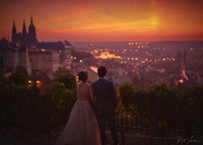 overlooking Prague sunrise pre wedding photo