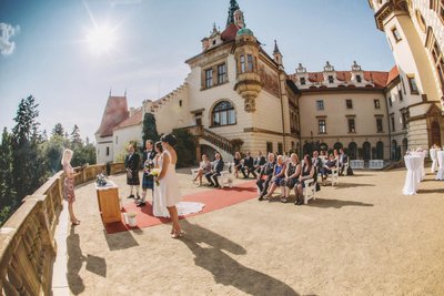 Castle Pruhonice outdoor wedding ceremony