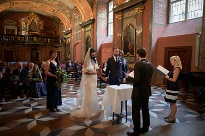 wedding party Mirror Chapel