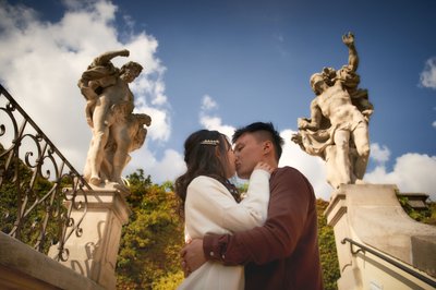 Kiss Under Statues of Vrtba