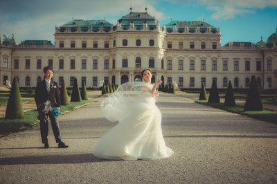 Bride Flowing Veil Belvedere Garden