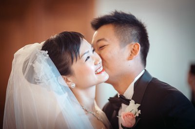 A Kiss For The Hong Kong Bride Chateau Hluboka Wedding