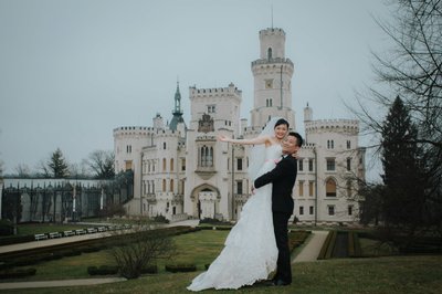 Hong Kong Newlyweds Wedding bliss at Hluboka Castle