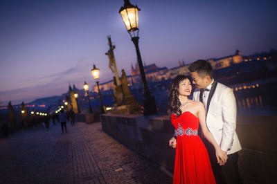 Romantic Hong Kong Couple Stylish Prague Pre-Wedding