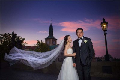 Catherine & Cedric.Son elegant photoshoot Prague