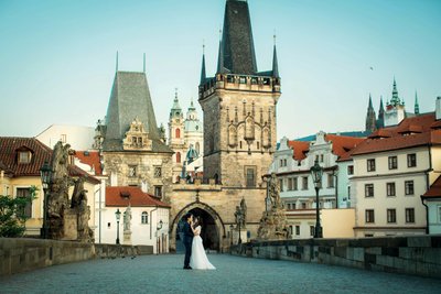 Embrace at the Charles Bridge
