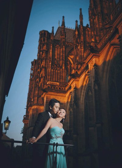 elegant Hong Kong  couple St. Vitus Cathedral