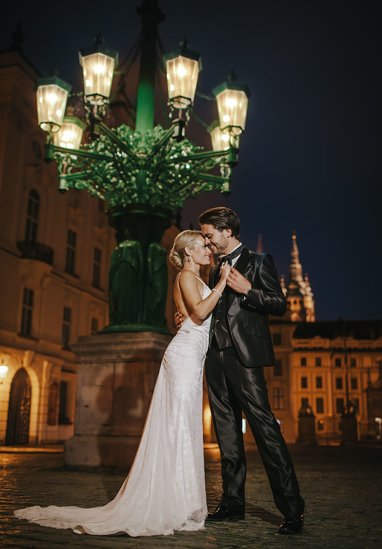 Sexy New Zealand Newlyweds Prague Castle at Night