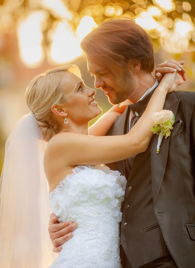 The Sexy New Zealand Newlyweds: Jess & James