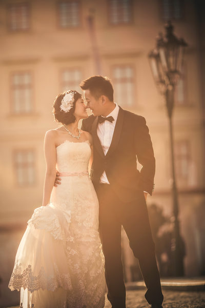 Prague Castle wedding day photos