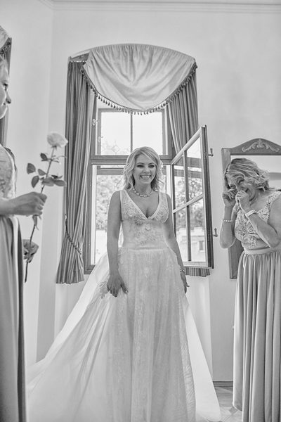 Hluboka nad Vltavou Castle wedding bride BW