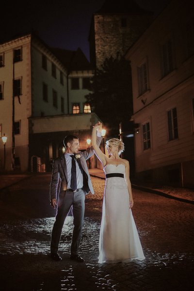 Spinning his bride at Prague Castle