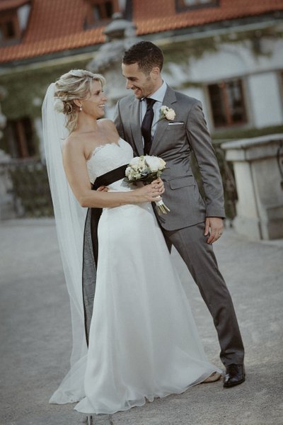 New Zealand Newlyweds living the moment