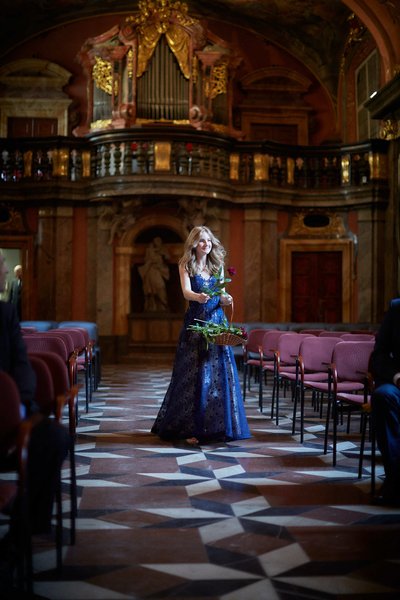 Flower Girl entrance