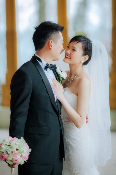 Gorgeous Hong Kong Couple Castle Hluboka Wedding