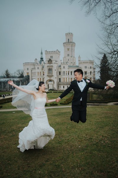 Hong Kong  Couple Joyous Winter Wedding Hluboka Castle