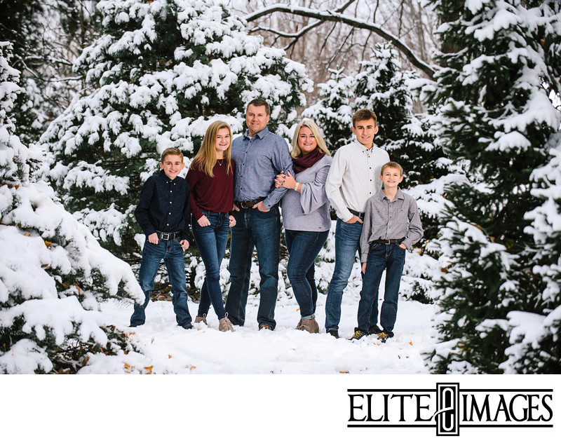 snow family portrait ideas