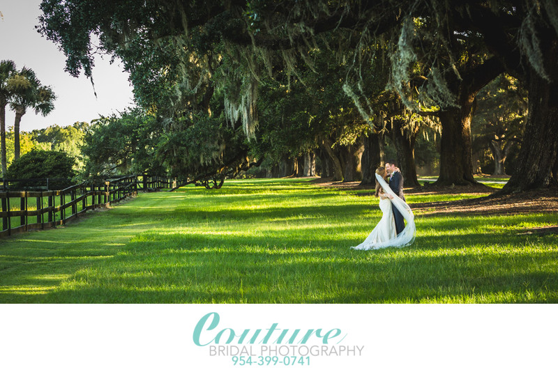 BEST PHOTOGRAPHER BOONE HALL WEDDING PHOTOGRAPHY