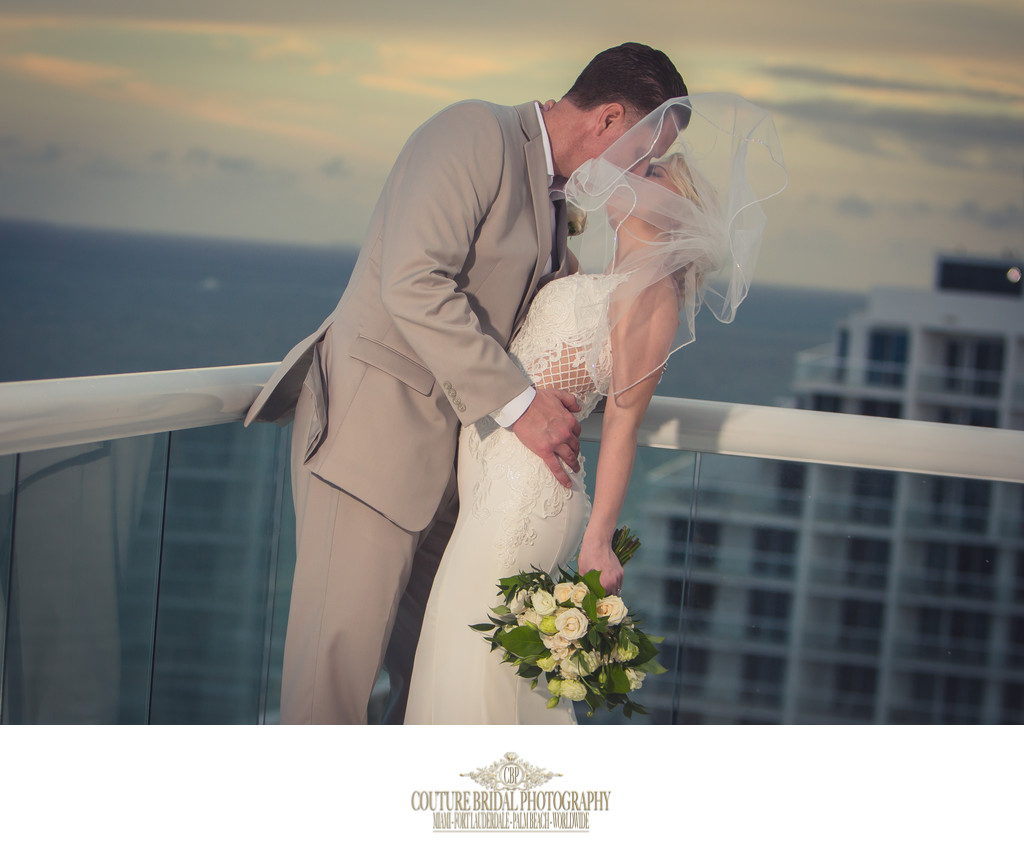 WEDDING PICTURES IN PALM BEACH FLORIDA