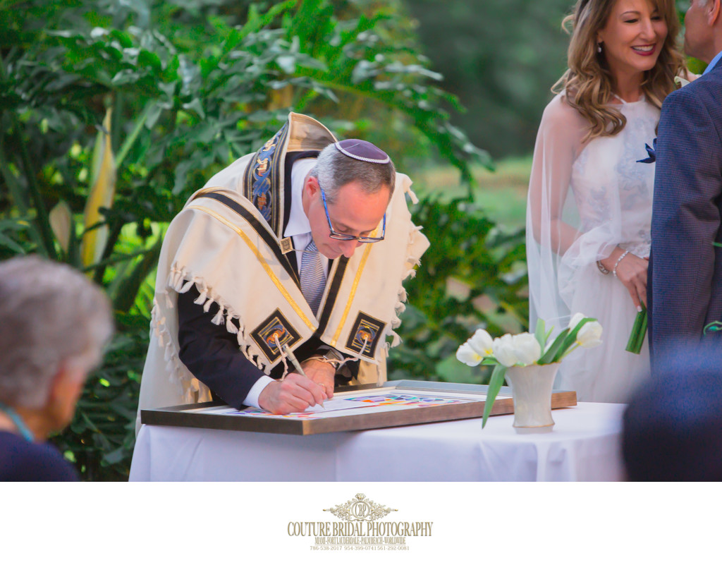 JEWISH WEDDING PHOTOGRAPHER KETUBAH SIGNING