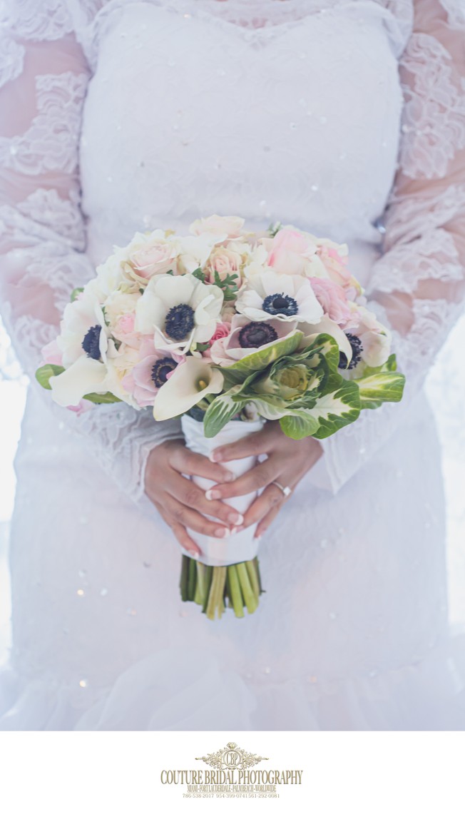 THE BRIDES BOUQUET AND DETAIL WEDDING PHOTOGRAPHY SHOTS