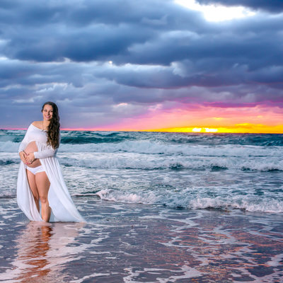 MATERNITY PHOTOGRAPHER IN FORT LAUDERDALE
