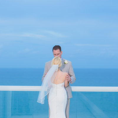 WEDDING RECEPTION PHOTOGRAPHY DURING COCKTAIL HOUR