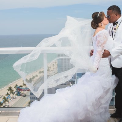 WEDDING PHOTOGRAPHER HILTON FT. LAUDERDALE BEACH RESORT