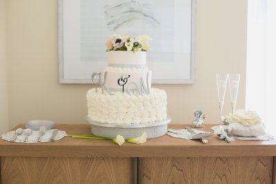 WEDDING CAKE BY PUBLIX ARE AMAZING!