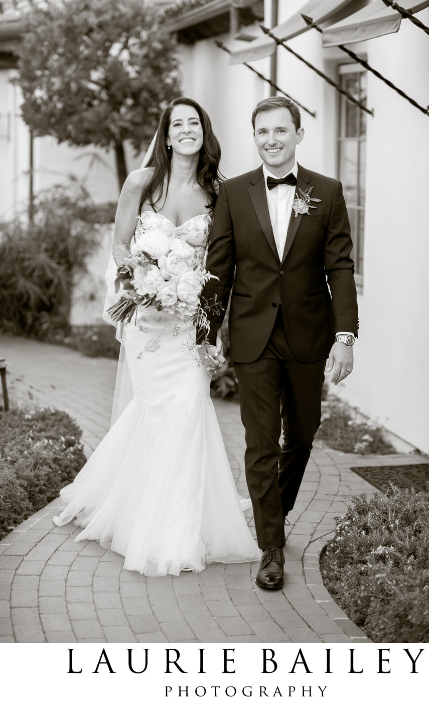 Sweet Candid Wedding Photos