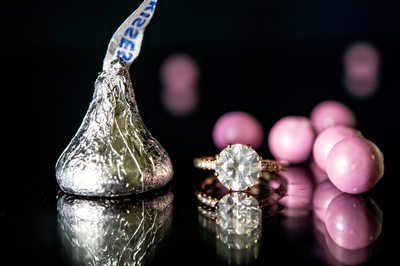 Wedding Details Ring and Kisses 